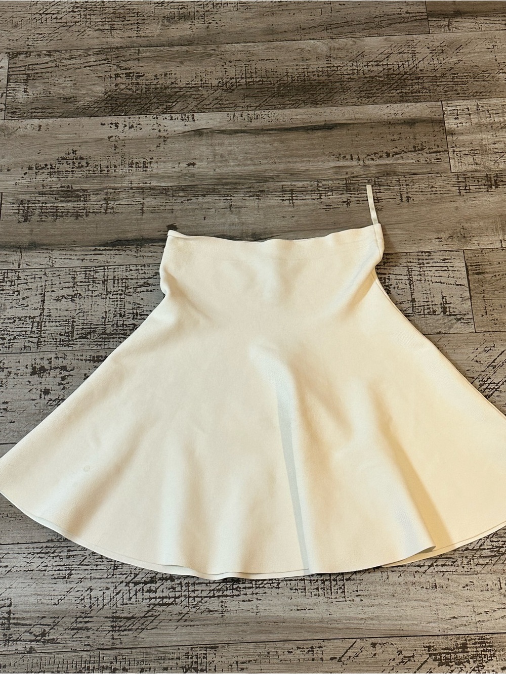 BCBGMaxAzria White Bandage Strapless Peplum Top – Size S